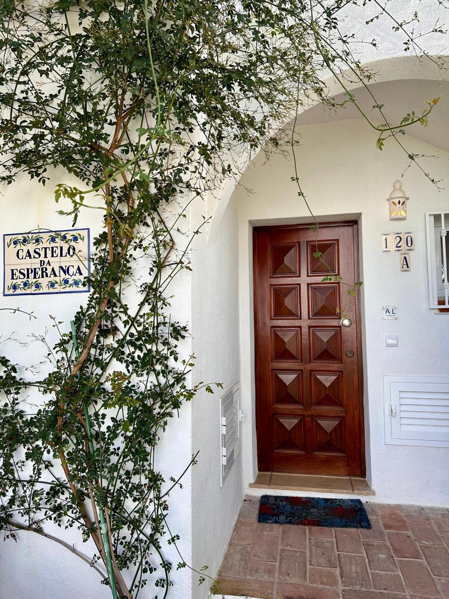 Castelo Da Esperanca Na Vila Sra Da Rocha Porches  Exterior photo
